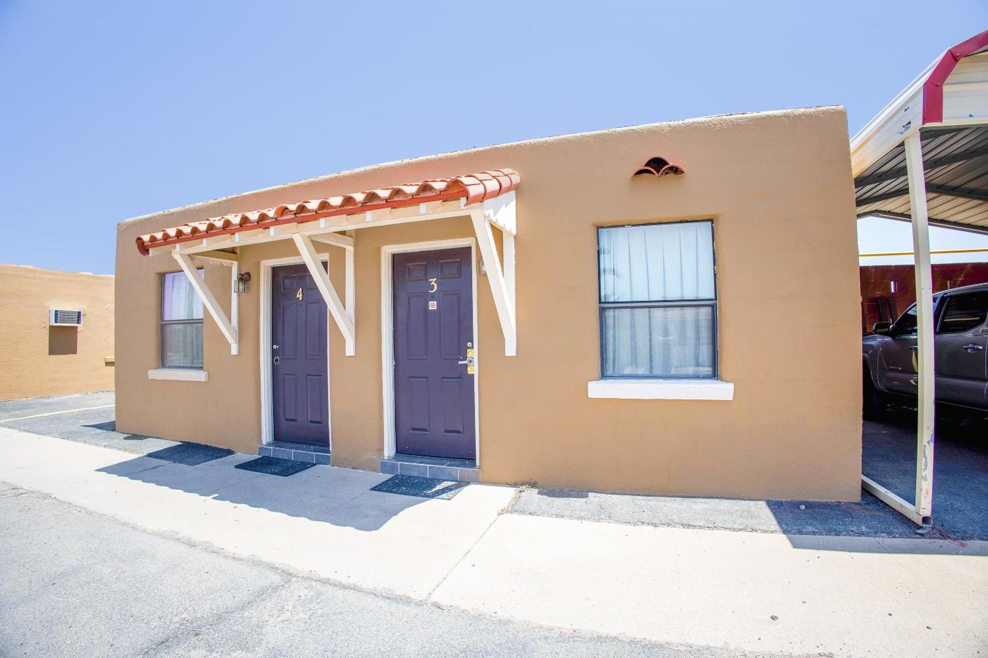 Sands Motel By Oyo El Paso Near Airport Extérieur photo