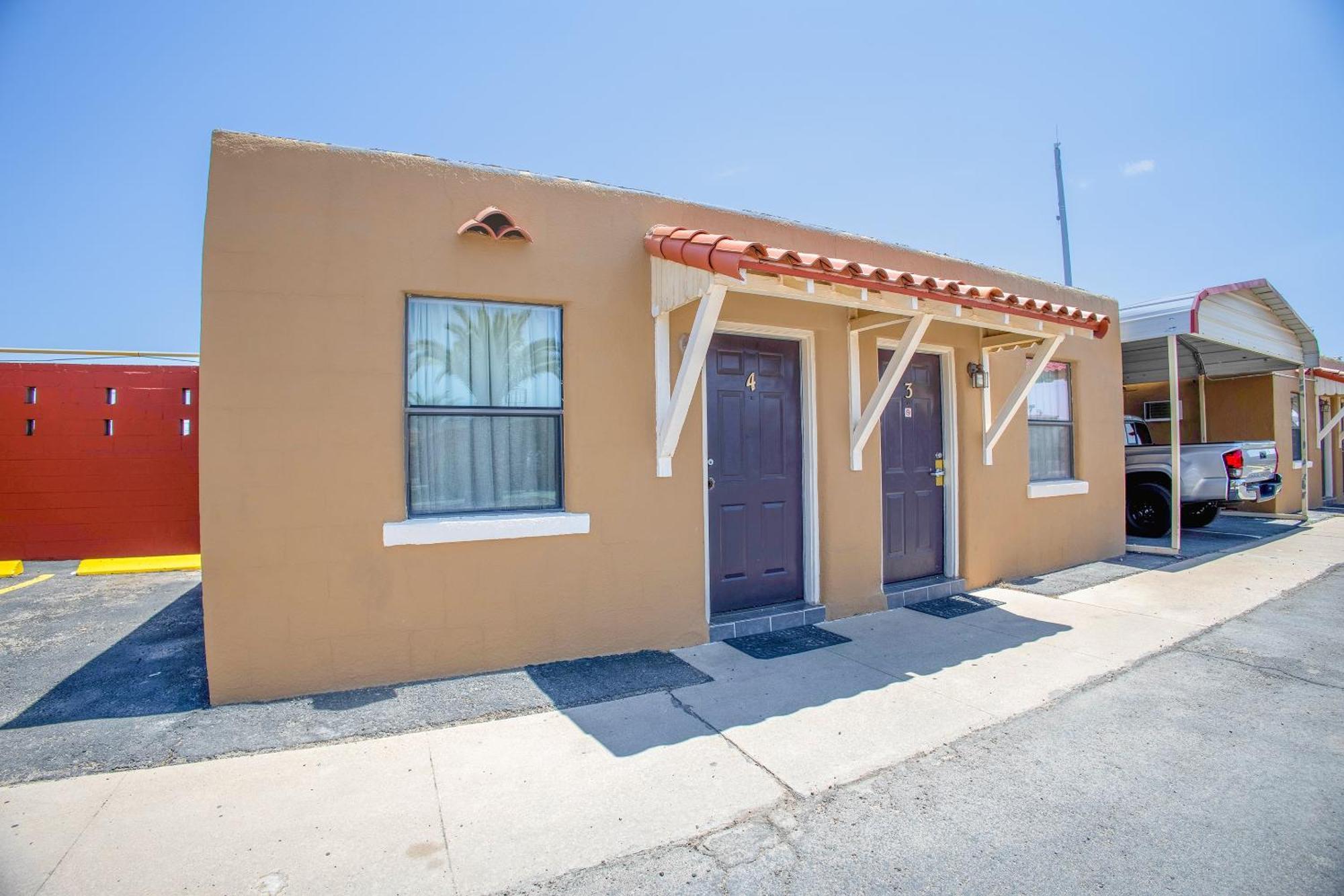 Sands Motel By Oyo El Paso Near Airport Extérieur photo