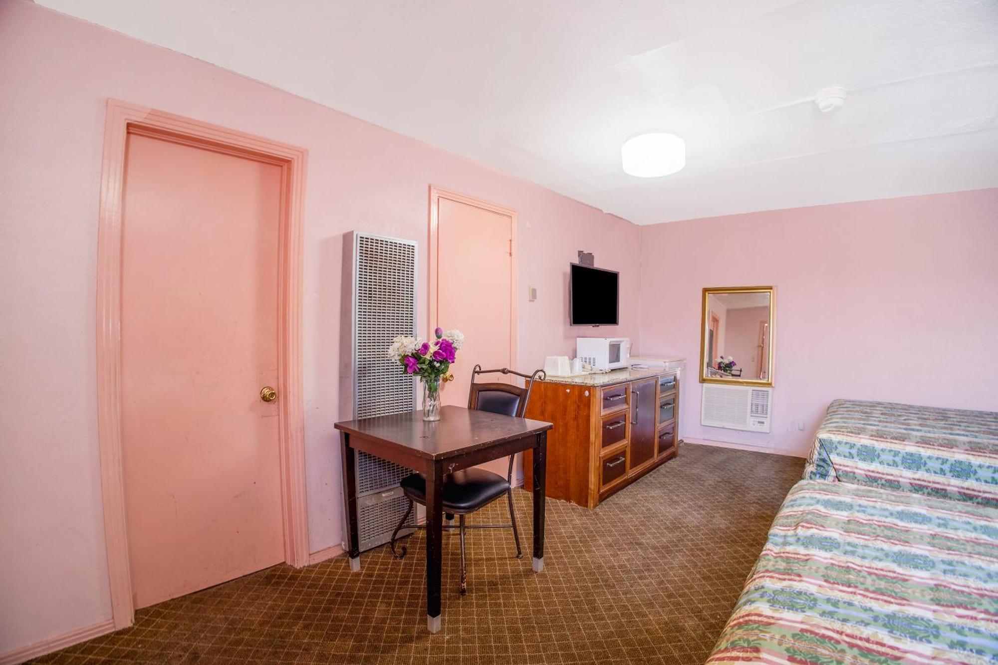 Sands Motel By Oyo El Paso Near Airport Extérieur photo